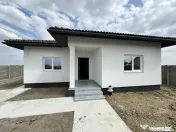 Casa Individuala in Mosnita | 3 dormitoare + 2 bai | Teren G 