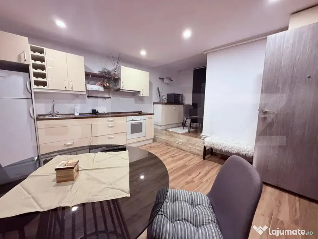 Apartament cu 2 camere de vanzare in Gheorgheni, zona Royal - Cluj-Napoca (Cluj)