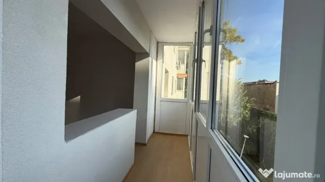 Garsonieră decomandată de vânzare – Zona 1 Mai, etaj 2 - Bucuresti (Bucuresti-Ilfov)