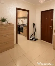 Apartament cu 2 camere de închiriat, termen lung, lângă C 