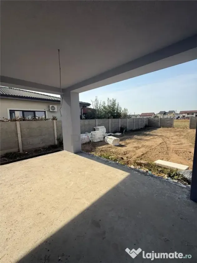 Duplex Modern Delimitat prin Camer#259; Tehnic#259; - Mosnita Noua (Timis)