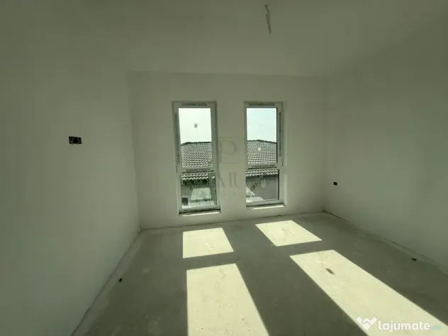 Duplex Modern Delimitat prin Camer#259; Tehnic#259; - Mosnita Noua (Timis)