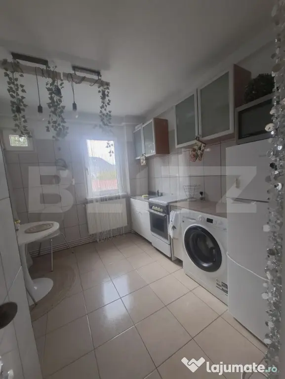 Apartament 2 camere, 47 mp, centrală proprie, parcare – - Brasov (Brasov)