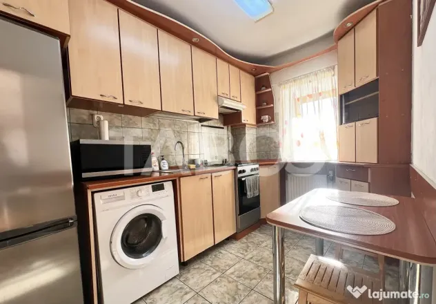 Apartament cu 3 camere de vanzare izolat cu boxa in Gheorghe - Cluj-Napoca (Cluj)