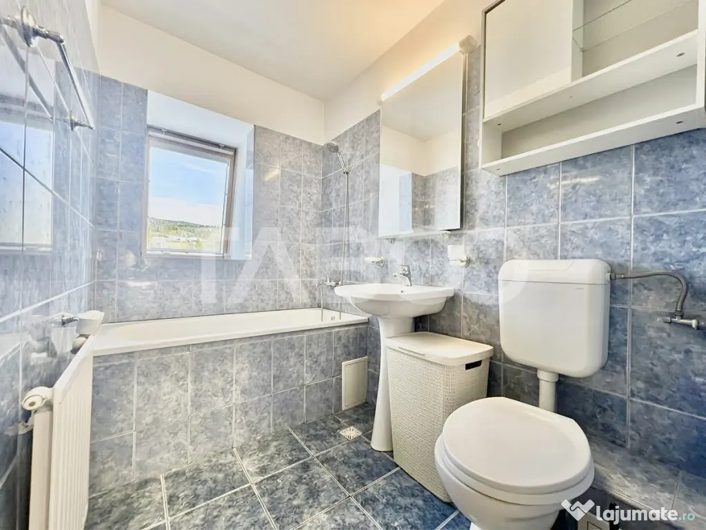Apartament cu 3 camere de vanzare izolat cu boxa in Gheorghe - Cluj-Napoca (Cluj)