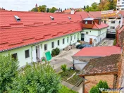 Corp de casa cu farmec autentic,4 camere, parcare,curte,dubl 