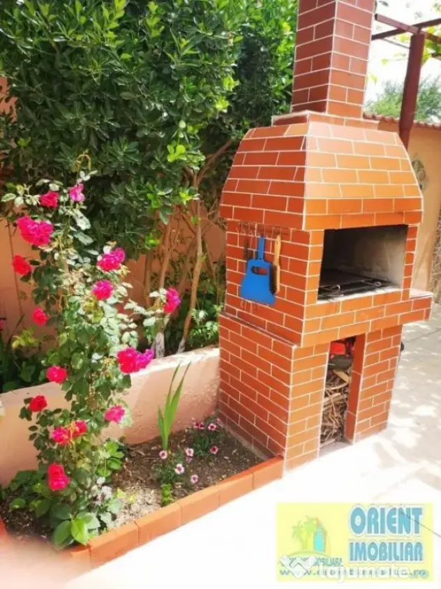 Mamaia Nord, de inchiriat vila, 6 camere, mobilata - Constanta (Constanta)