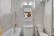 Apartament 2 camere Titan, 1 Decembrie, decomandat, bloc cu