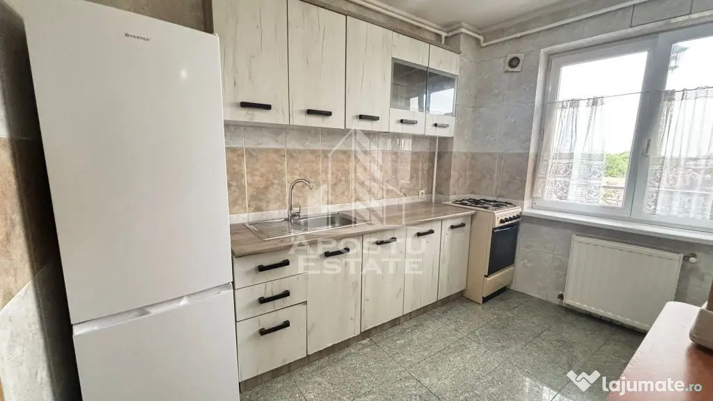 Apartament cu doua camere in zona Girocului, loc de parcare - Timisoara (Timis)