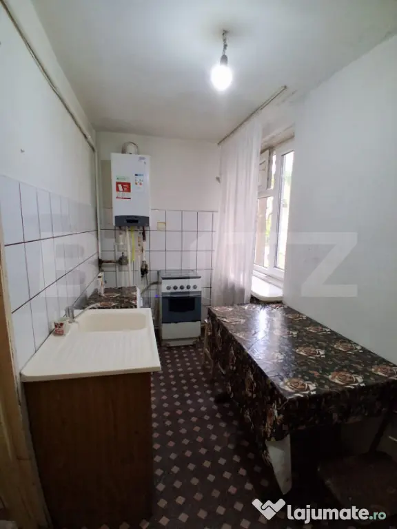 Apartament 2 camere, 50 mp, zona Zambilelor - Targu Jiu (Gorj)