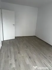 Apartament 3 camere,74mp2,zona Teilor