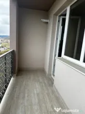 Apartament 3 camere,74mp2,zona Teilor