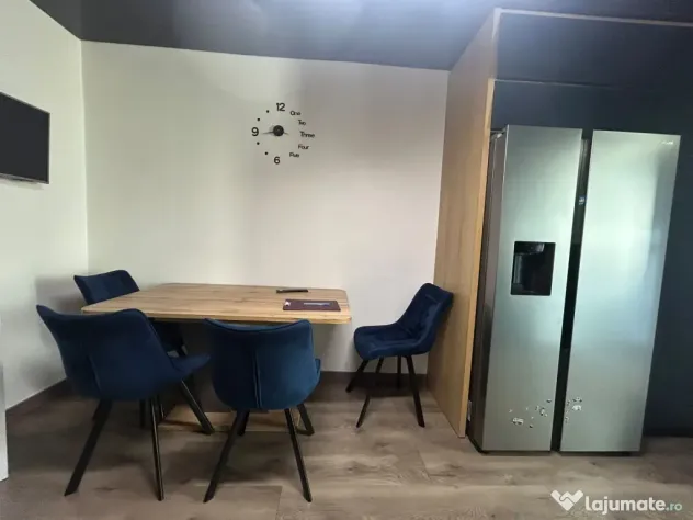 Renovat 2022 - Apartament 4 camere - etaj 1 - Dorobantilor. - Braila (Braila)