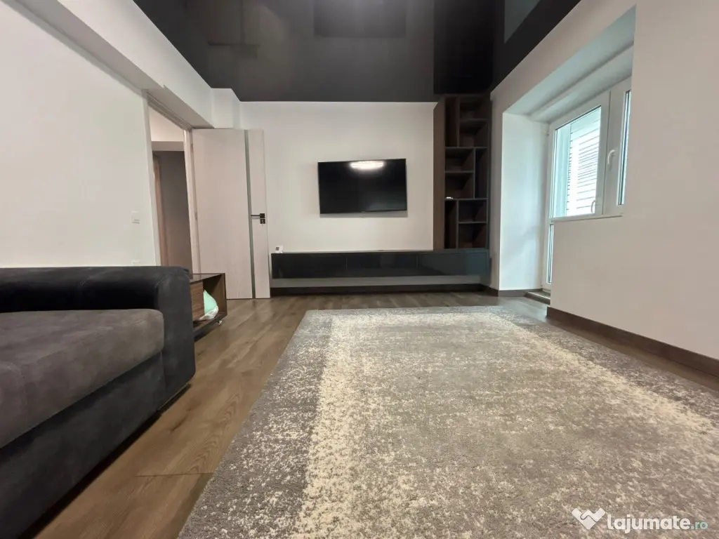 Renovat 2022 - Apartament 4 camere - etaj 1 - Dorobantilor. - Braila (Braila)