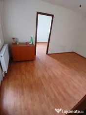 Scoala 8 apartament cu centrala pe gaz 