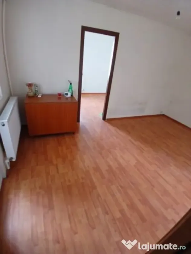 Scoala 8 apartament cu centrala pe gaz