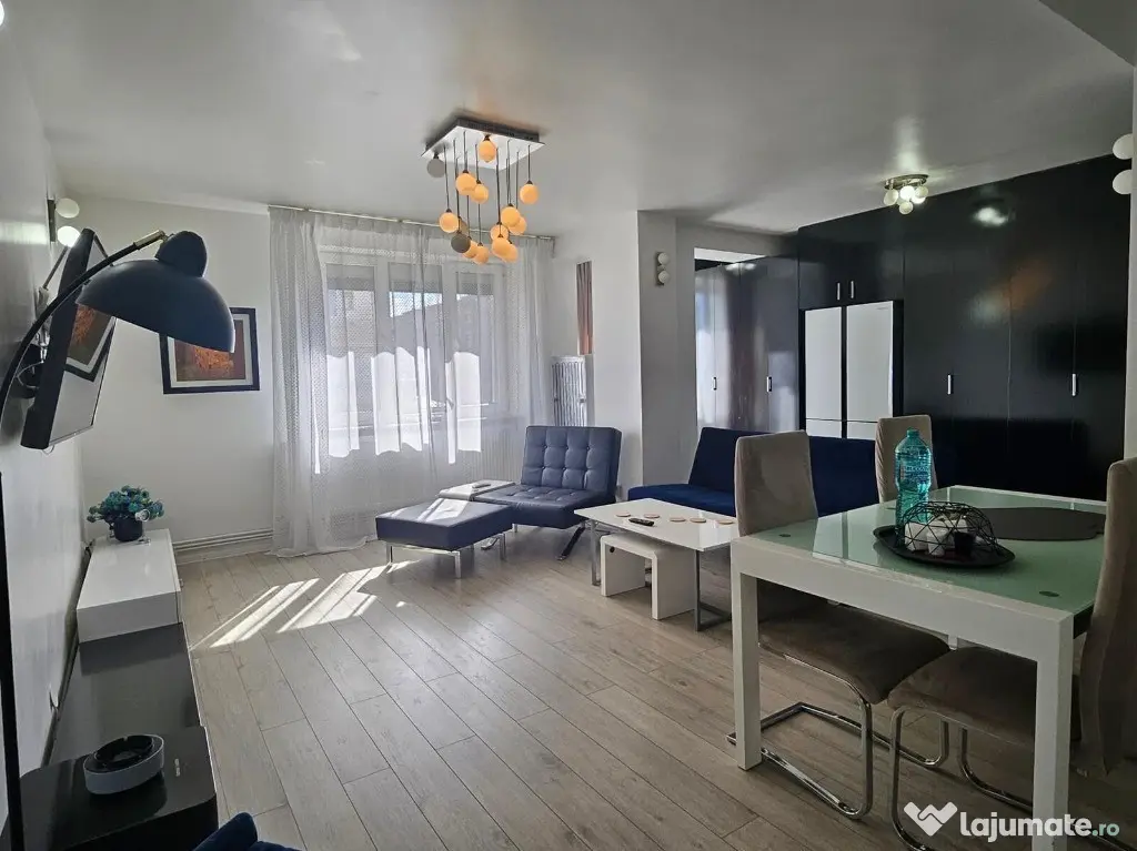 Ap 3 camere ultracentral, modern, 500 EURO - Pitesti (Arges)
