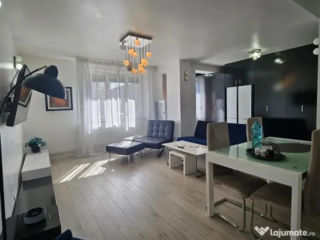 Ap 3 camere ultracentral, modern, 500 EURO - Pitesti (Arges)