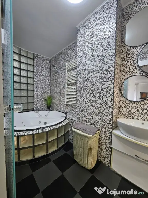 Ap 3 camere ultracentral, modern, 500 EURO - Pitesti (Arges)