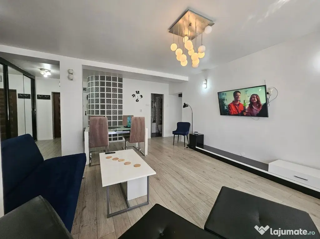 Ap 3 camere ultracentral, modern, 500 EURO - Pitesti (Arges)