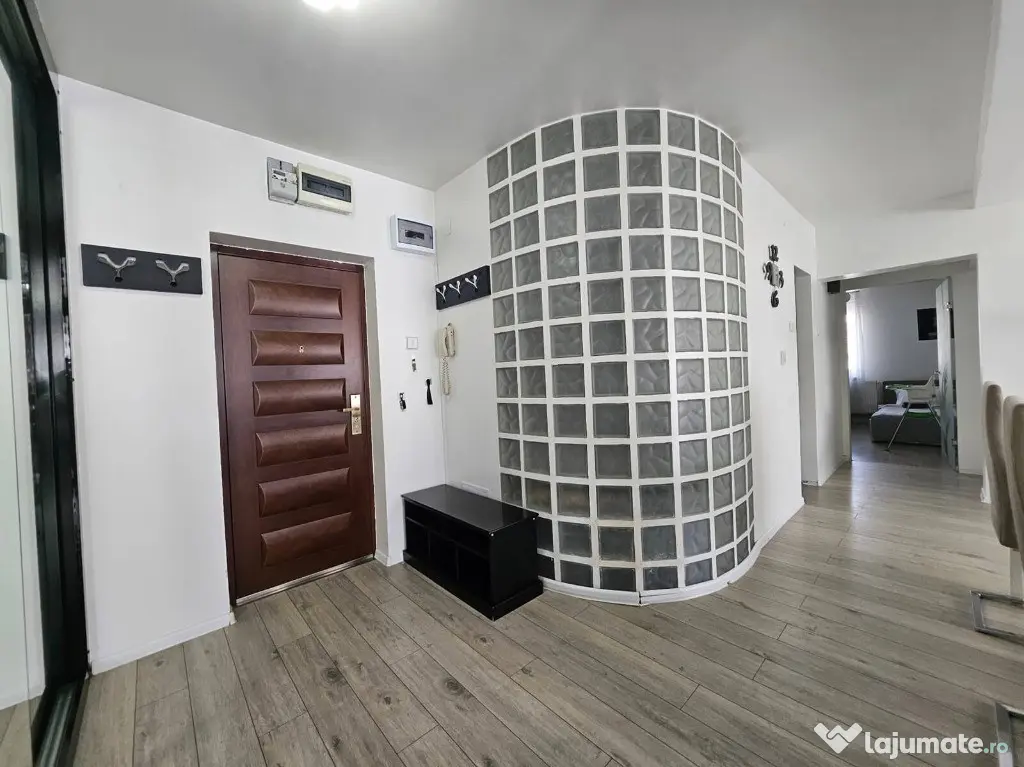Ap 3 camere ultracentral, modern, 500 EURO - Pitesti (Arges)