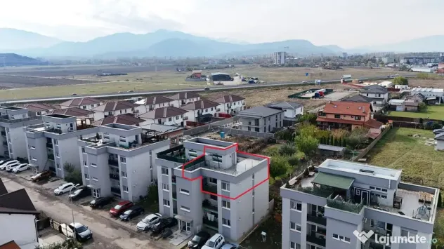 Comision 0% | 3 camere | 70 mp utili | Parcare | Boxa | Terasa 70 mp - Sanpetru (Brasov)