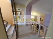 Casa Individuala - 8 camere - 3 bai - 500mp teren
