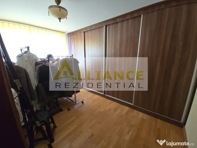 Casa Individuala - 8 camere - 3 bai - 500mp teren - Berceni (Bucuresti-Ilfov)
