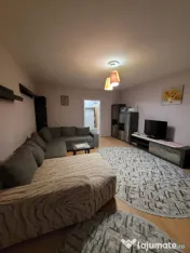 Apartament spațios și primitor, cu balcon închis, 75 mp 