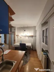 Apartament spațios și primitor, cu balcon închis, 75 mp 