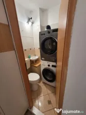 Apartament spațios și primitor, cu balcon închis, 75 mp 