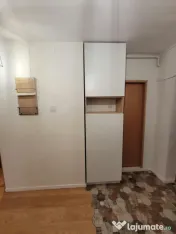 Apartament spațios și primitor, cu balcon închis, 75 mp 