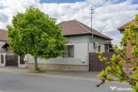 Casă cu 5 camere de vânzare - Aradul Nou 
