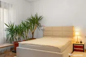 Casă cu 5 camere de vânzare - Aradul Nou