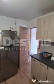 Apartament 3 camere modern + Loc de parcare – Bdul Unirii (Micro 6) 