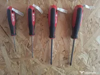Set 4 șurubelnițe Milwaukee noi, în ambalaj original 