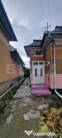 Casa 3 camere,curte si gradina 