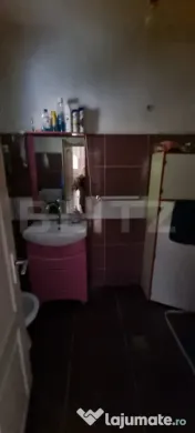 Casa 3 camere,curte si gradina