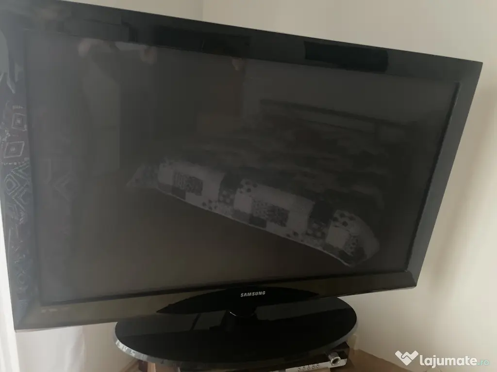 Corp bibliotecă TV