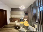 Apartament 3 camere, decomandat, 77 mp utili , parter - Zona 