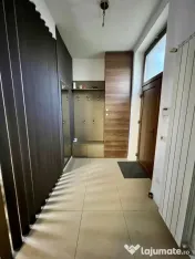 Apartament 3 camere, decomandat, 77 mp utili , parter - Zona 