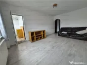 COLOSSEUM: Apartament 2 Camere decomandat Calea Bucuresti 