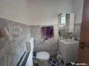 Doua unitati locative cu teren de 4300mp intravilan Jucu de 