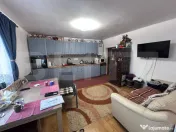 Doua unitati locative cu teren de 4300mp intravilan Jucu de 