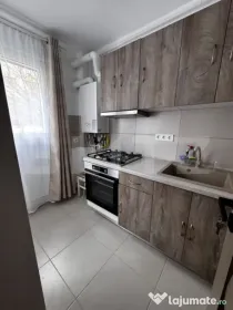 Garsoniera de închiriat, zona Micro 3, parter