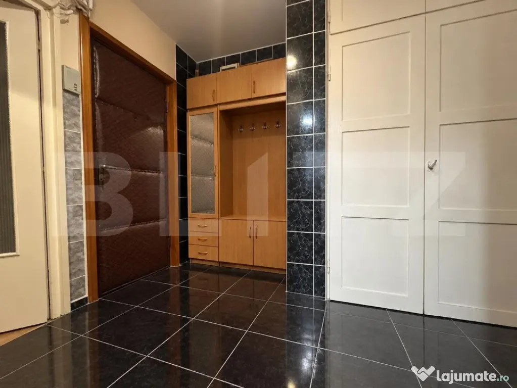 Apartament cu 3 camere de vânzare, Dragoș Vodă - Oradea (Bihor)