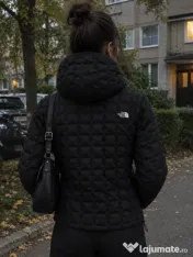 Geaca the north face femei