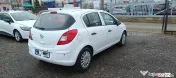...Opel Corsa... 