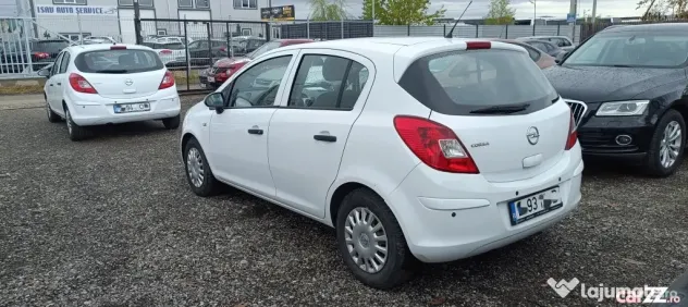 ...Opel Corsa... - Ploiestiori (Prahova)