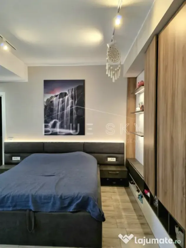 Apartament 3 camere zona Delfinariu - Constanta (Constanta)